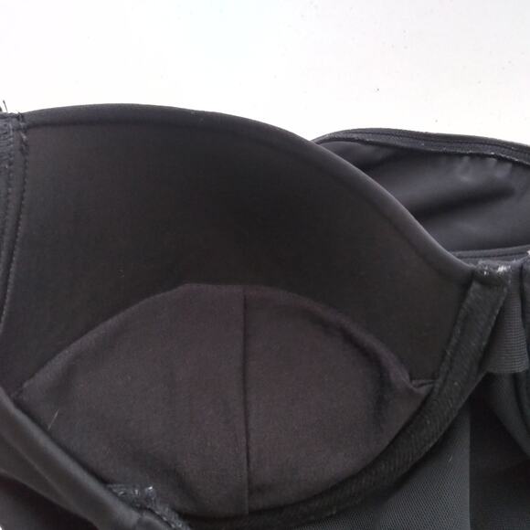 Bond Eye Black Halter Tie One Piece Swim Suit Size 34B - Picture 7 of 10